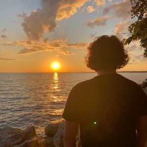 Meet your Posher, Max